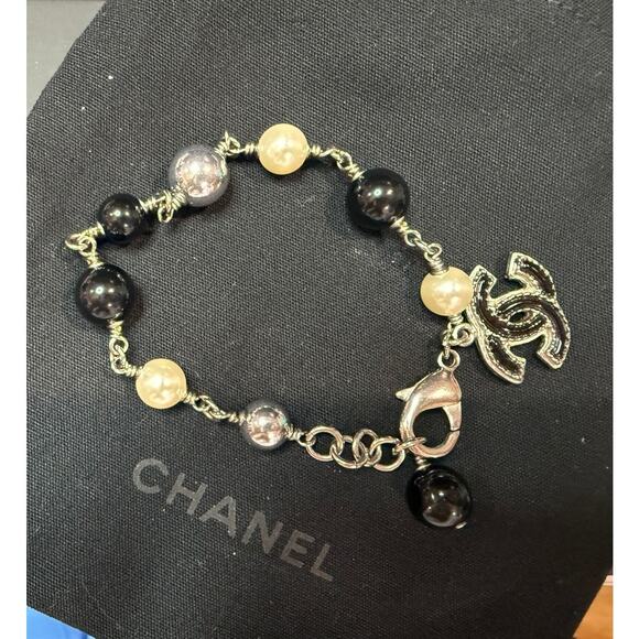 CHANEL Black, Silver and White Pearl bracelet*CC Coco Mark charm*gorgeous - Picture 1 of 4